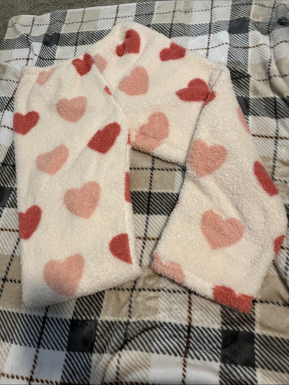 SHEIN Cream Wide Leg Plush Pants with Pink & Coral Hearts